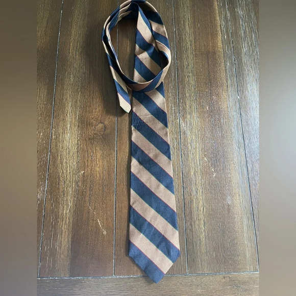 Brooks brothers silk ties - Picture 2 of 10